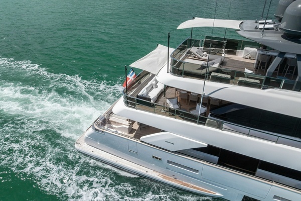Custom Line 33 Navetta Yacht For Sale