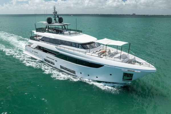 108-ft-Custom Line-2023-33 Navetta-LUMPASAURUS Miami Florida United States  yacht for sale