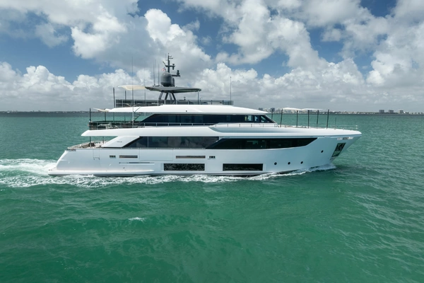108-ft-Custom Line-2023-33 Navetta-LUMPASAURUS Miami Florida United States  yacht for sale