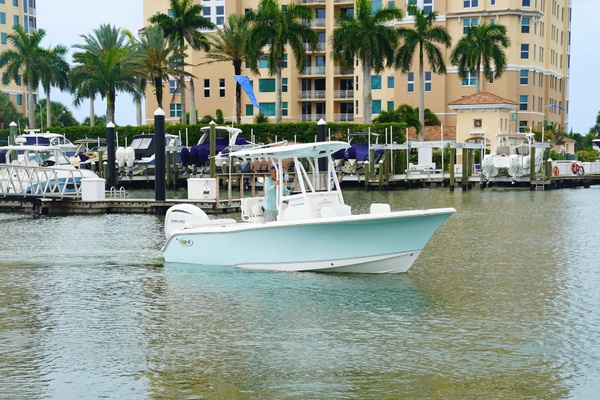 22ft Sea Hunt Yacht For Sale