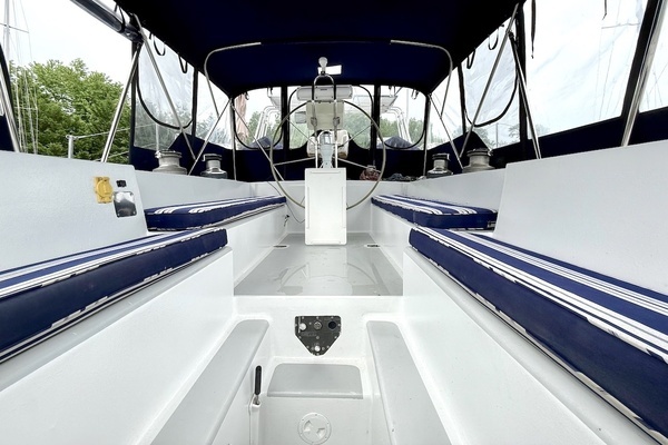 Bruce Roberts 64 Yacht For Sale