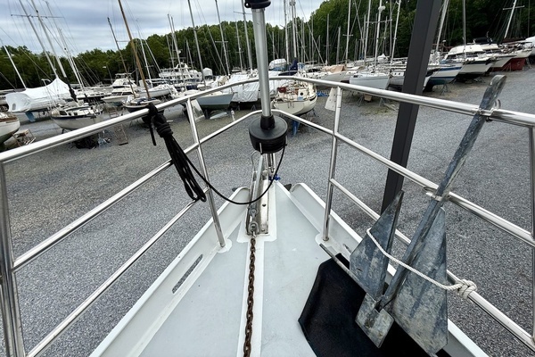 Bruce Roberts 64 Yacht For Sale