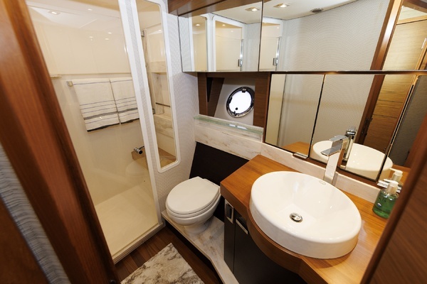 2016 Tiara Yachts 44