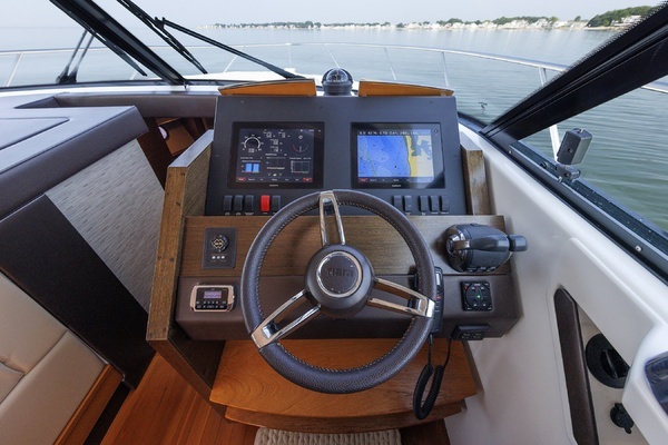 2016 Tiara Yachts 44