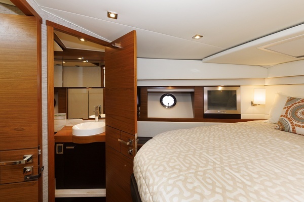 2016 Tiara Yachts 44