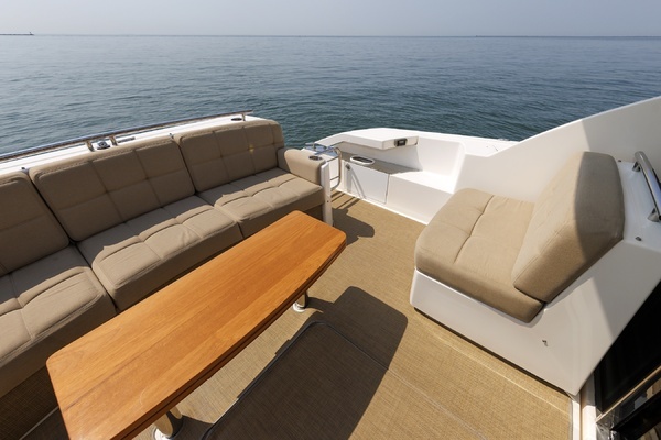 2016 Tiara Yachts 44