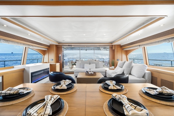 Karibu 97ft Ferretti Yachts Yacht For Sale