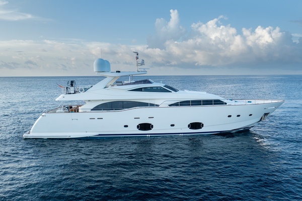 Karibu 97ft Ferretti Yachts Yacht For Sale