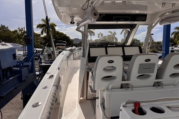 43ft Everglades Yacht For Sale