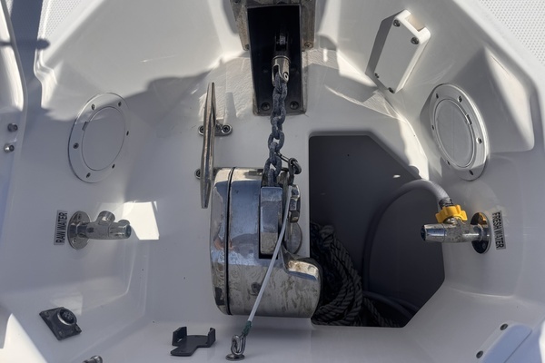 Everglades 435 CC Yacht For Sale