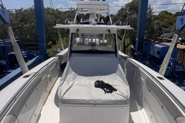 Everglades 435 CC Yacht For Sale
