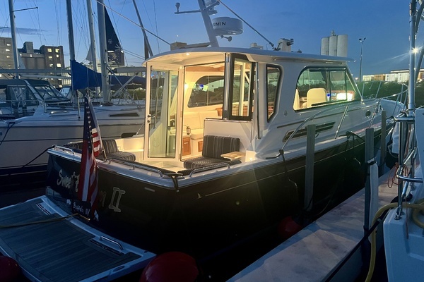 Back Cove 372 Yacht For Sale