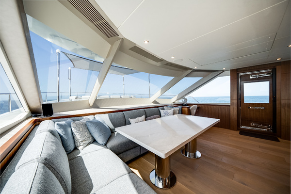 100ft Ocean Alexander Yacht For Sale