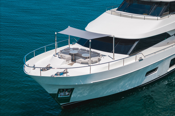 100ft Ocean Alexander Yacht For Sale
