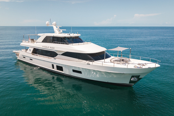 100ft Ocean Alexander Yacht For Sale