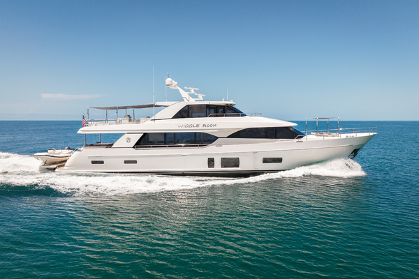 100ft Ocean Alexander Yacht For Sale