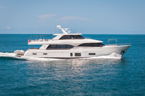 100ft Ocean Alexander Yacht For Sale