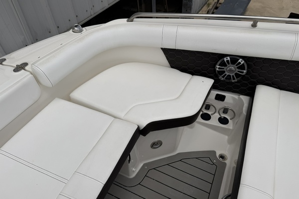 25ft Sea Ray Yacht For Sale