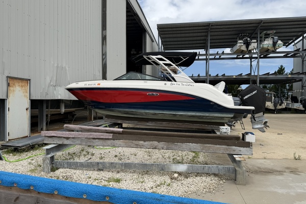 25ft Sea Ray Yacht For Sale