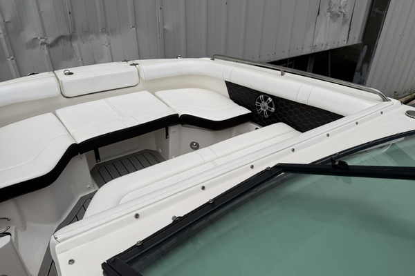 25ft Sea Ray Yacht For Sale