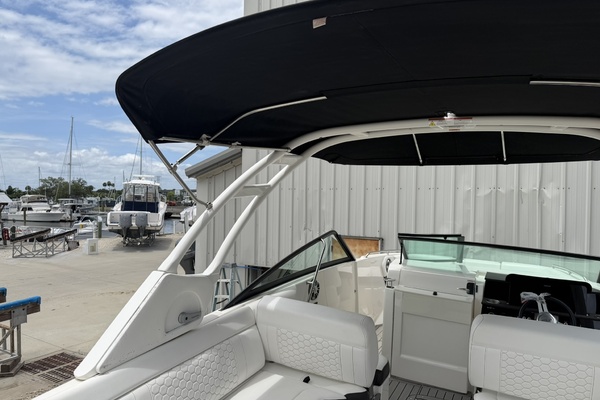 25ft Sea Ray Yacht For Sale