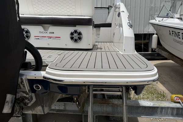 25ft Sea Ray Yacht For Sale