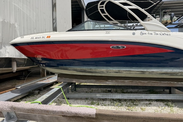25ft Sea Ray Yacht For Sale