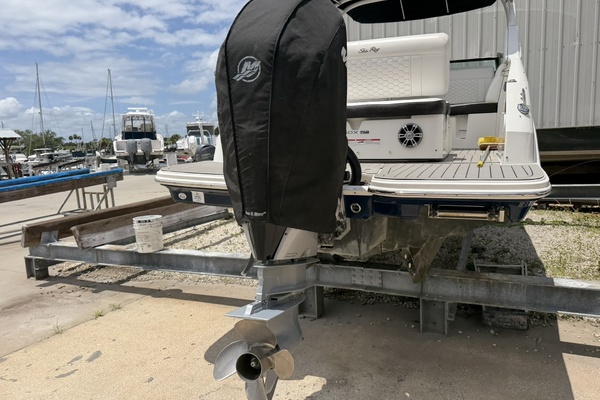 25ft Sea Ray Yacht For Sale