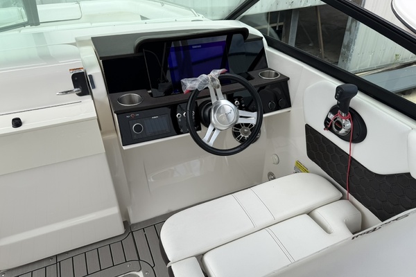 25ft Sea Ray Yacht For Sale
