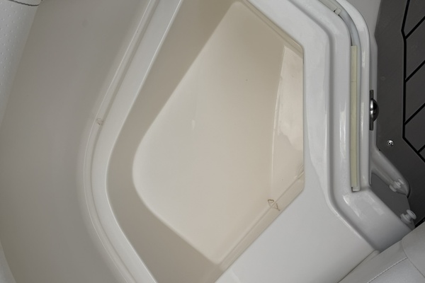 25ft Sea Ray Yacht For Sale