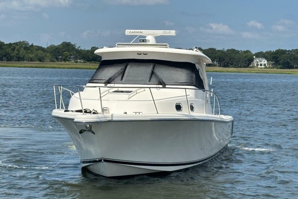 2012 Pursuit 34