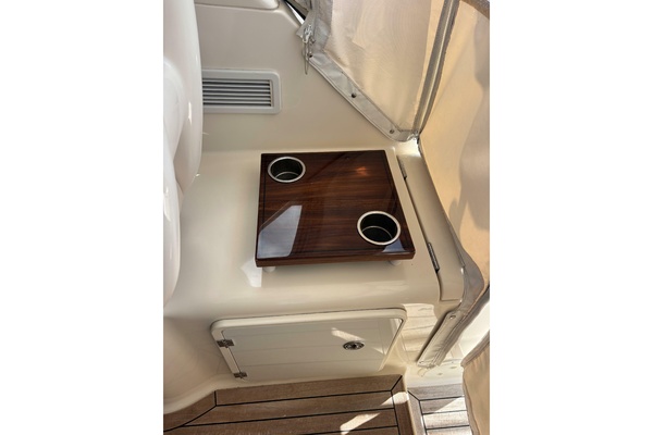 OG ERIN INION 34ft Pursuit Yacht For Sale