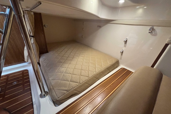 OG ERIN INION 34ft Pursuit Yacht For Sale