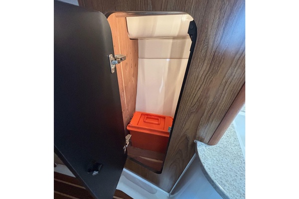 OG ERIN INION 34ft Pursuit Yacht For Sale