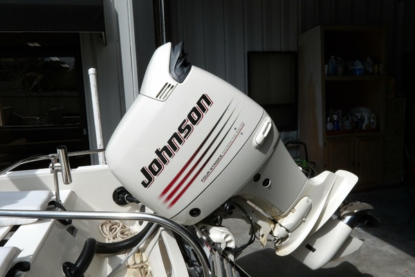 21ft Boston Whaler Yacht For Sale