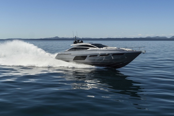 2023 Pershing 62