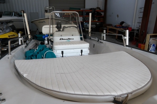 13ft Boston Whaler Yacht For Sale