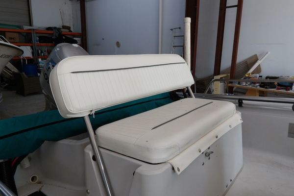 13ft Boston Whaler Yacht For Sale