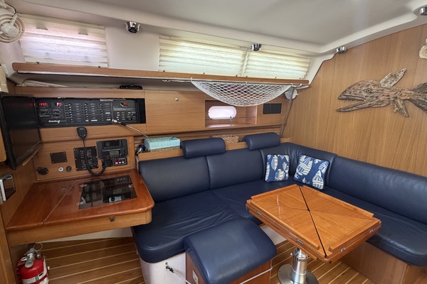 Ensenel 38ft Catalina Yacht For Sale