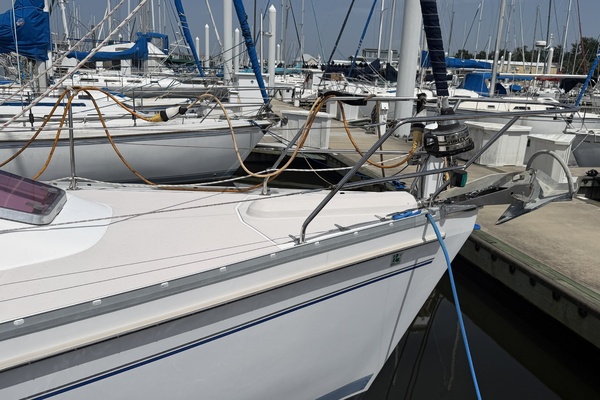 Ensenel 38ft Catalina Yacht For Sale