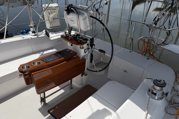 Ensenel 38ft Catalina Yacht For Sale
