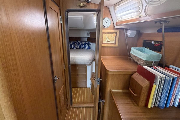 Ensenel 38ft Catalina Yacht For Sale