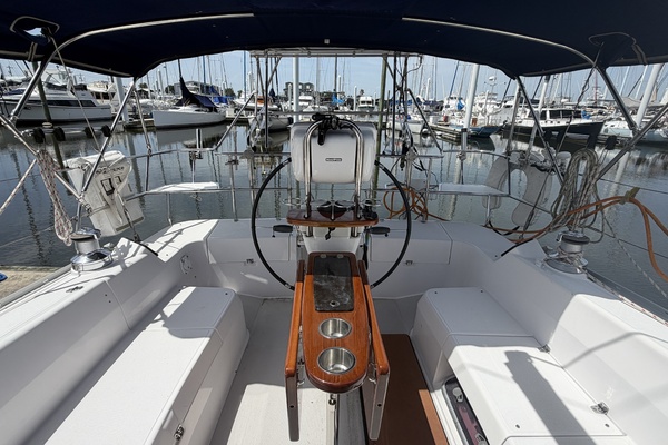 Ensenel 38ft Catalina Yacht For Sale