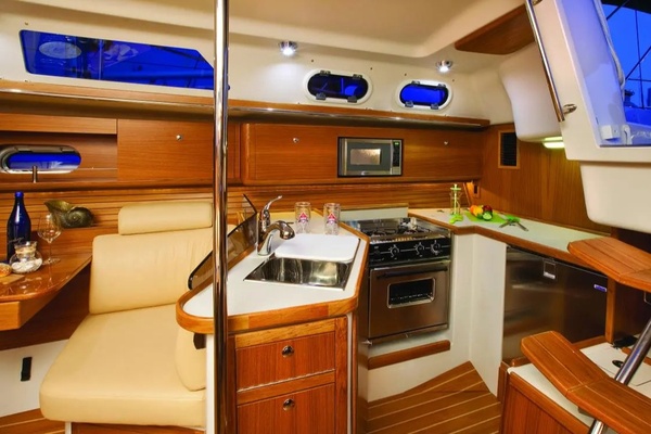Ensenel 38ft Catalina Yacht For Sale