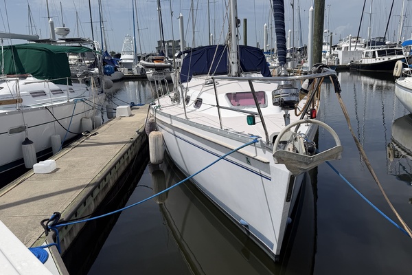 Ensenel 38ft Catalina Yacht For Sale