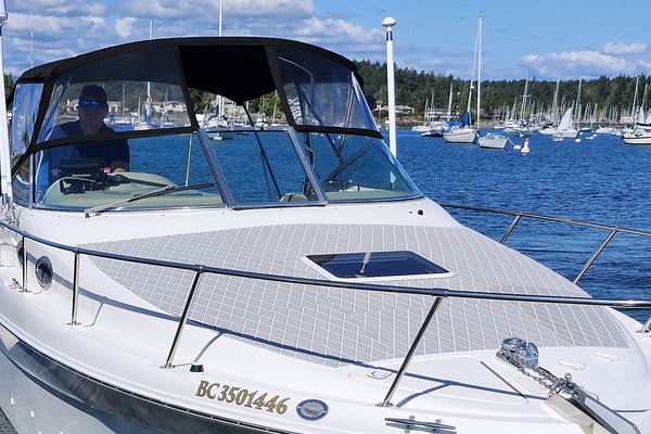 CHEERS 27ft Sea Ray Yacht For Sale