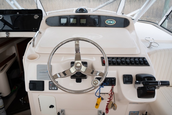 2009 Grady-White 33