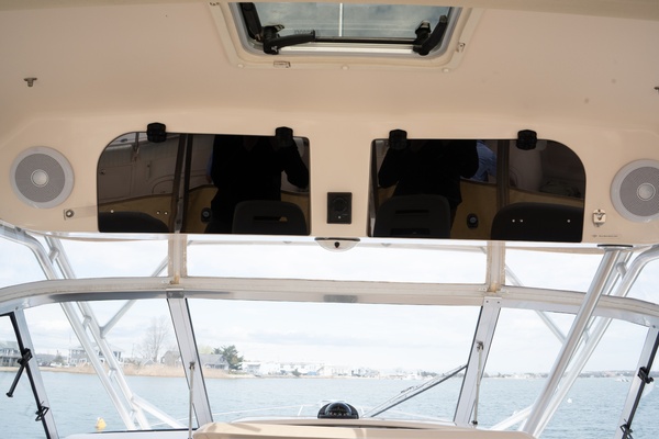 DEVY DO 33ft Grady White Yacht For Sale