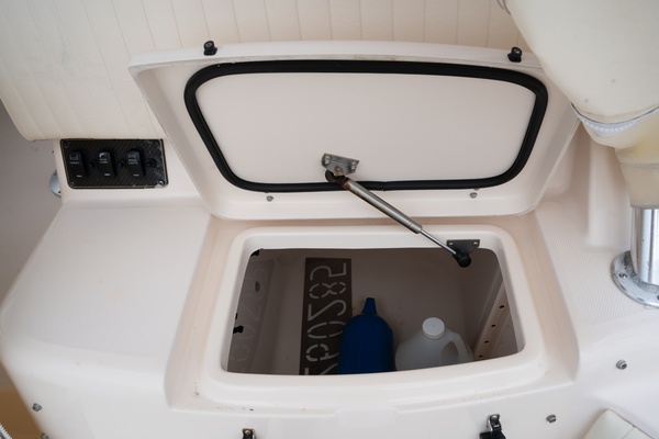 DEVY DO 33ft Grady White Yacht For Sale