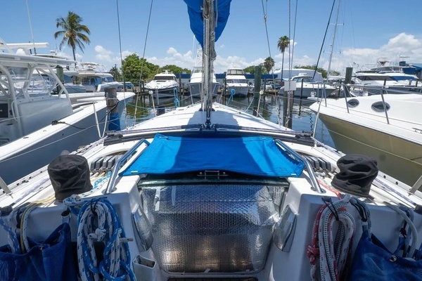 That s Not Ideal 38ft Beneteau Yacht For Sale